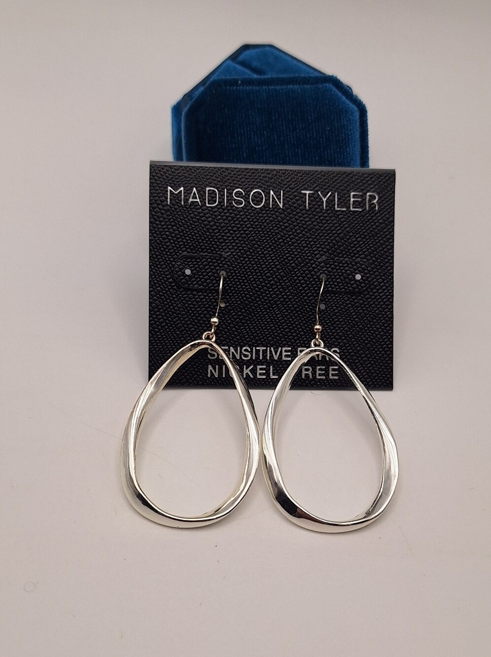 Madison Tyler NWT Silver Plated Teardrop Earrings Nickel Free